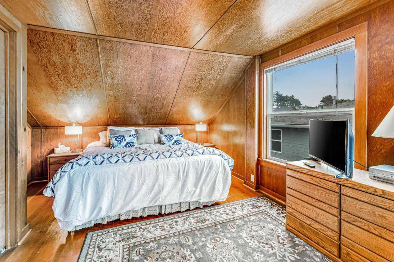 Coastal Serenity Lincoln City Exterior photo